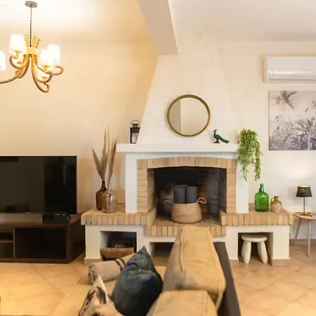 Дом отдыха Villa In Salgados Algarve